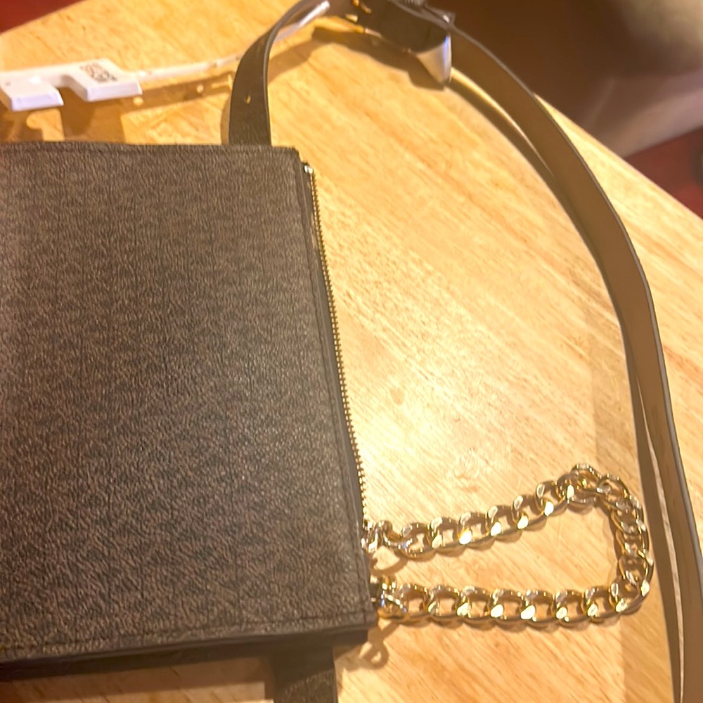 Michael Kors - Picture 3 of 5